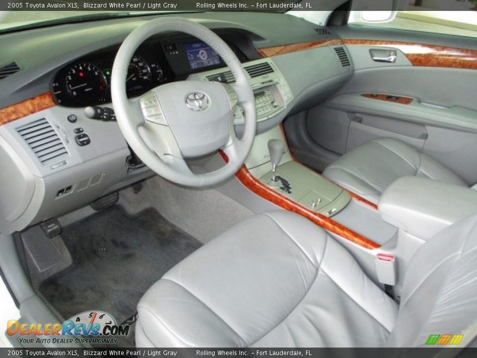 2005 Toyota Avalon XLS Blizzard White Pearl / Light Gray Photo #12