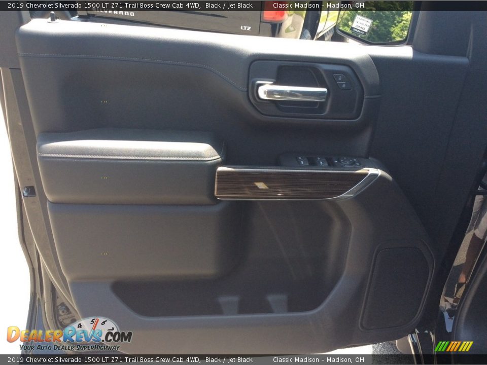 2019 Chevrolet Silverado 1500 LT Z71 Trail Boss Crew Cab 4WD Black / Jet Black Photo #8