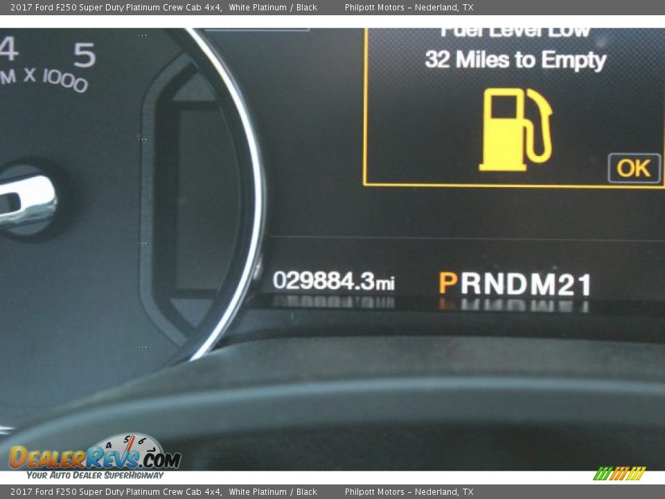 2017 Ford F250 Super Duty Platinum Crew Cab 4x4 White Platinum / Black Photo #13