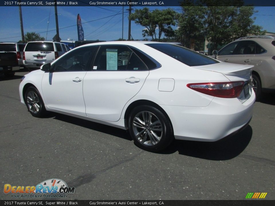 2017 Toyota Camry SE Super White / Black Photo #5