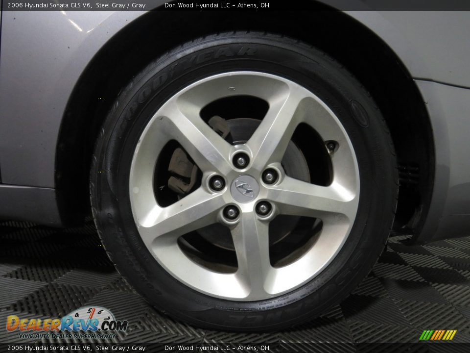 2006 Hyundai Sonata GLS V6 Steel Gray / Gray Photo #17