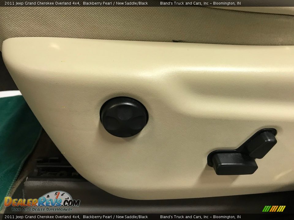 2011 Jeep Grand Cherokee Overland 4x4 Blackberry Pearl / New Saddle/Black Photo #14