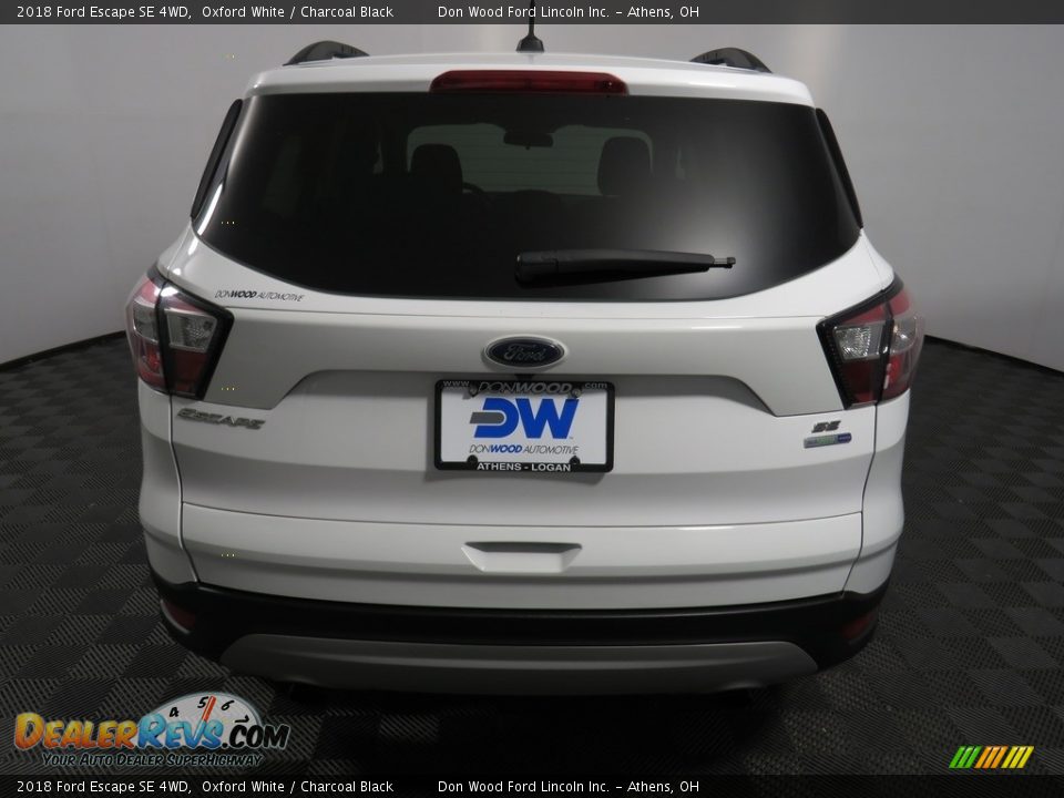 2018 Ford Escape SE 4WD Oxford White / Charcoal Black Photo #11
