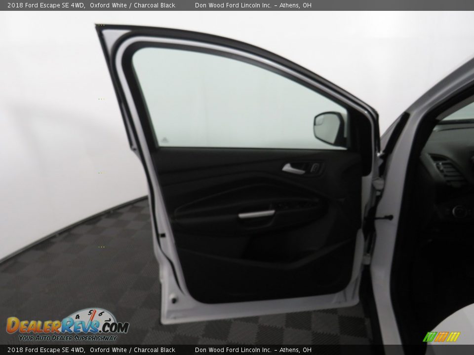 2018 Ford Escape SE 4WD Oxford White / Charcoal Black Photo #21