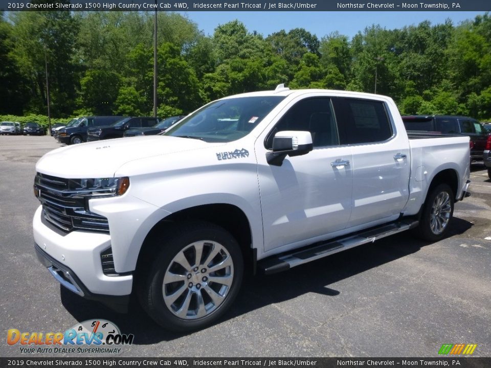 Front 3/4 View of 2019 Chevrolet Silverado 1500 High Country Crew Cab 4WD Photo #1