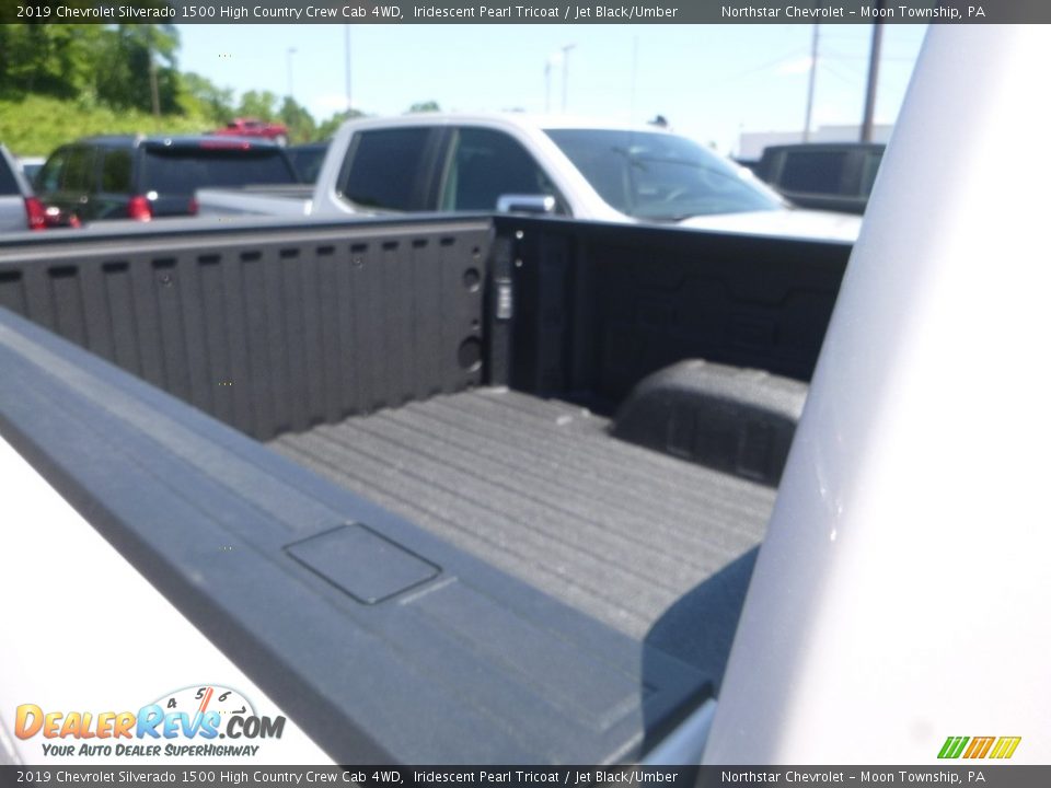 2019 Chevrolet Silverado 1500 High Country Crew Cab 4WD Iridescent Pearl Tricoat / Jet Black/Umber Photo #13