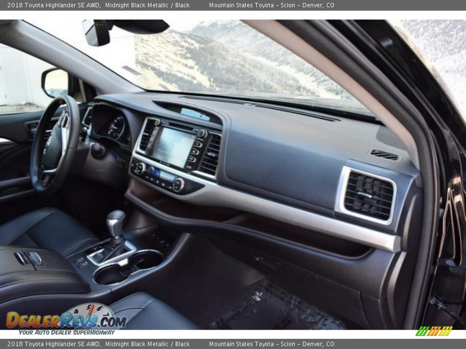 2018 Toyota Highlander SE AWD Midnight Black Metallic / Black Photo #17