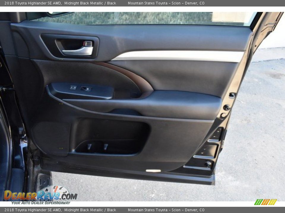 2018 Toyota Highlander SE AWD Midnight Black Metallic / Black Photo #27