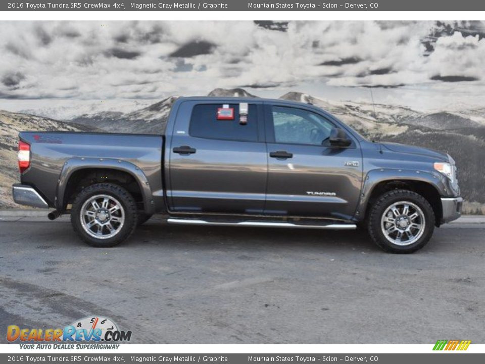2016 Toyota Tundra SR5 CrewMax 4x4 Magnetic Gray Metallic / Graphite Photo #2