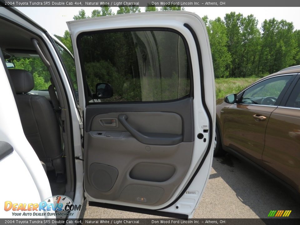 2004 Toyota Tundra SR5 Double Cab 4x4 Natural White / Light Charcoal Photo #25