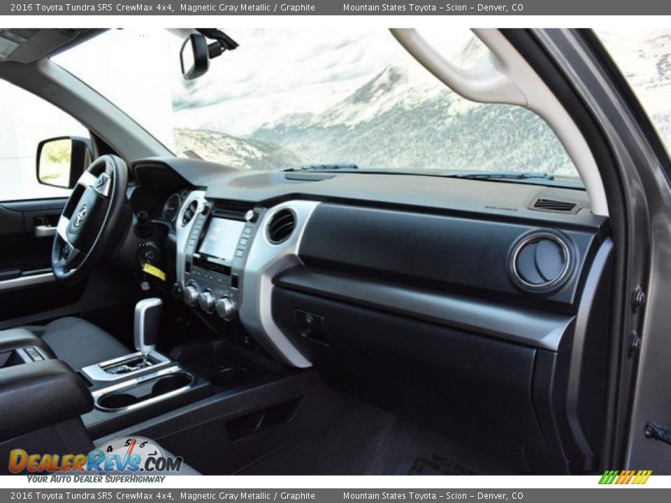 2016 Toyota Tundra SR5 CrewMax 4x4 Magnetic Gray Metallic / Graphite Photo #16