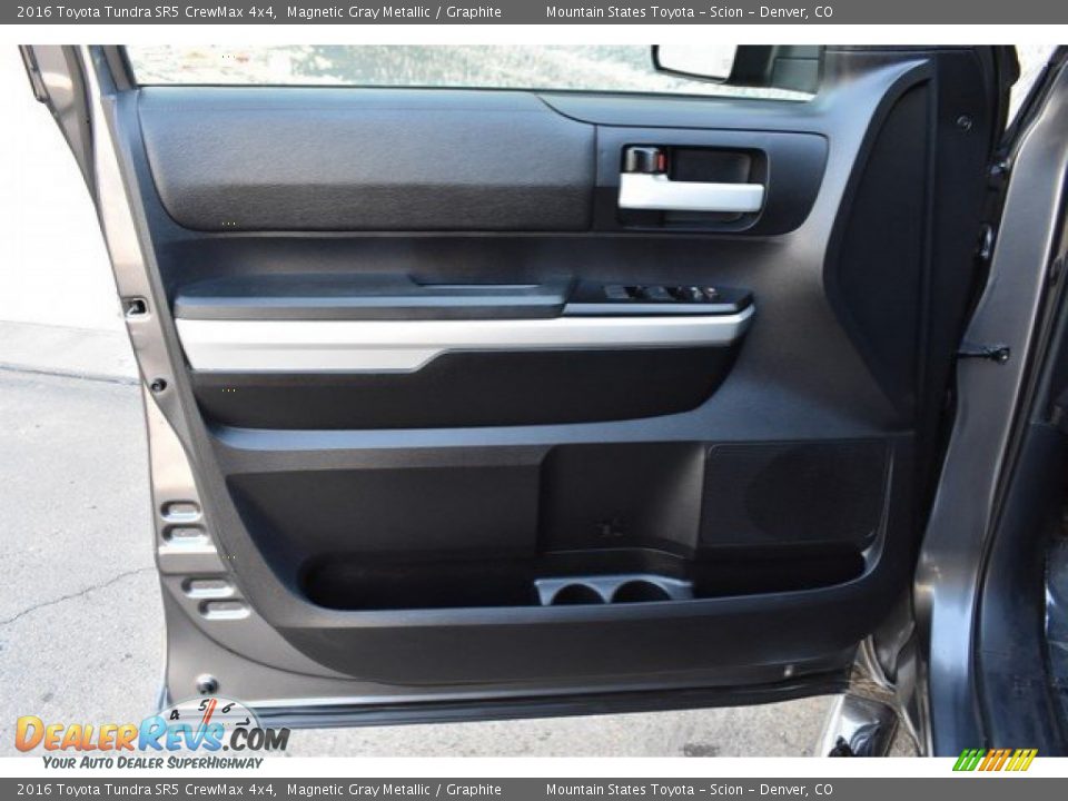 2016 Toyota Tundra SR5 CrewMax 4x4 Magnetic Gray Metallic / Graphite Photo #24