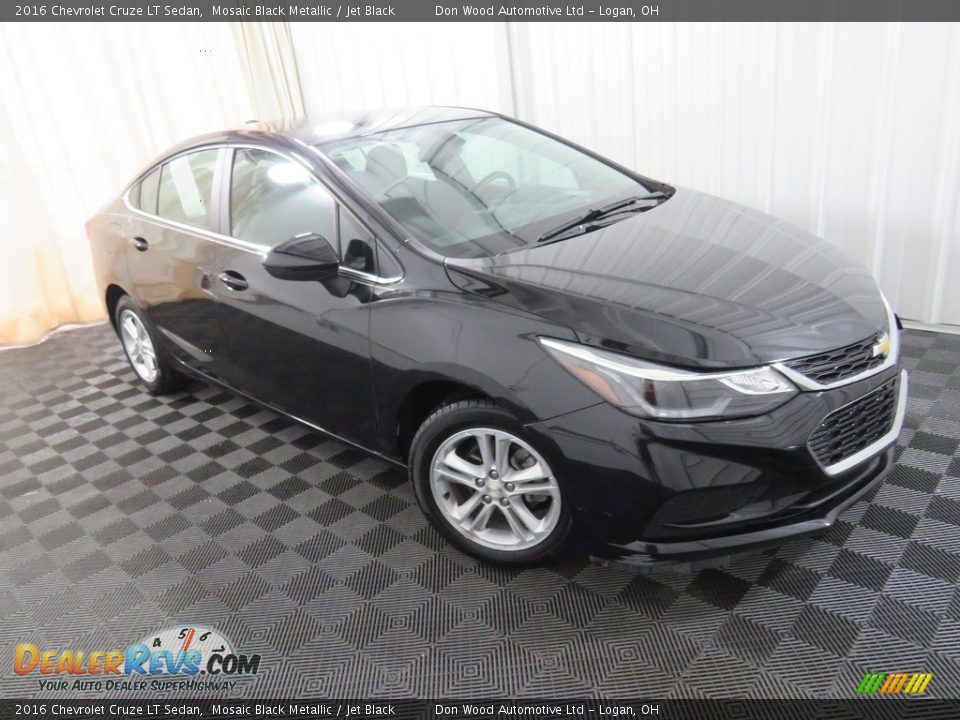 2016 Chevrolet Cruze LT Sedan Mosaic Black Metallic / Jet Black Photo #4