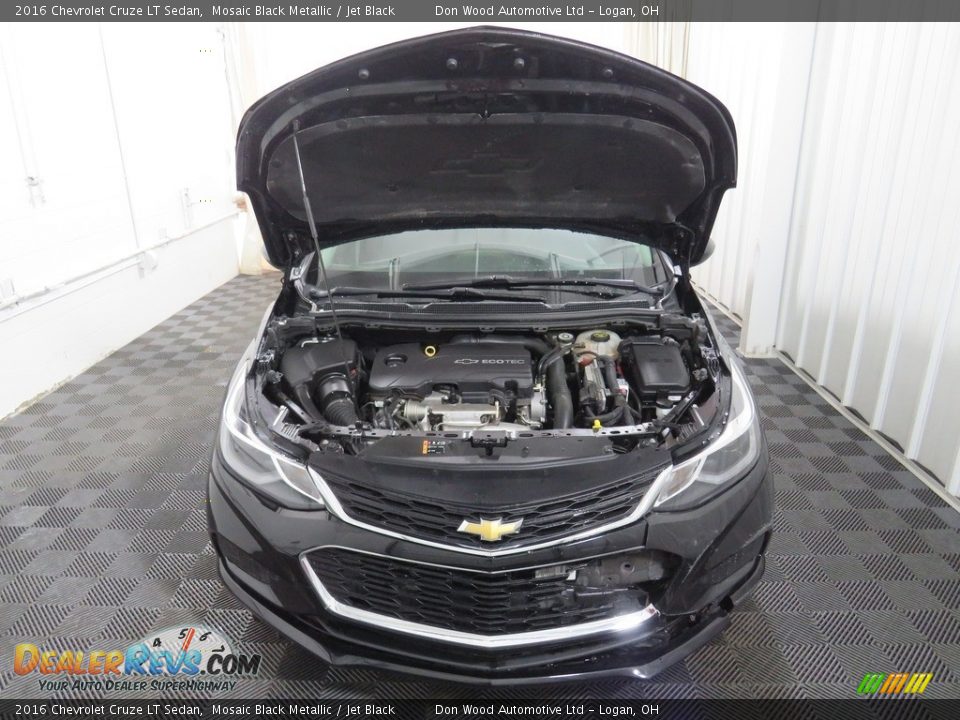 2016 Chevrolet Cruze LT Sedan Mosaic Black Metallic / Jet Black Photo #6