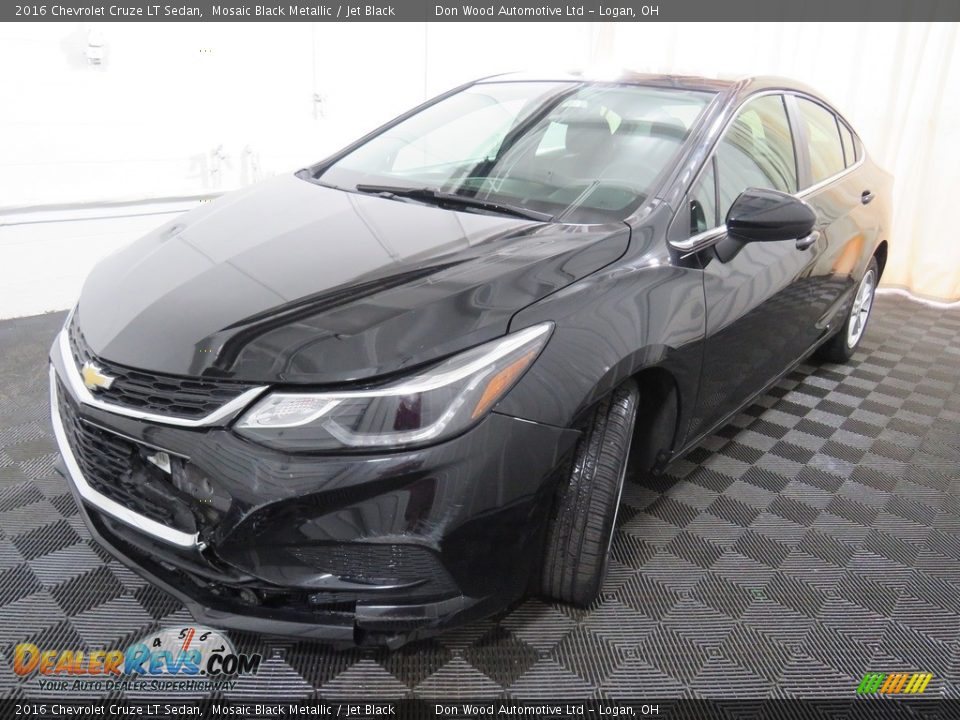 2016 Chevrolet Cruze LT Sedan Mosaic Black Metallic / Jet Black Photo #8