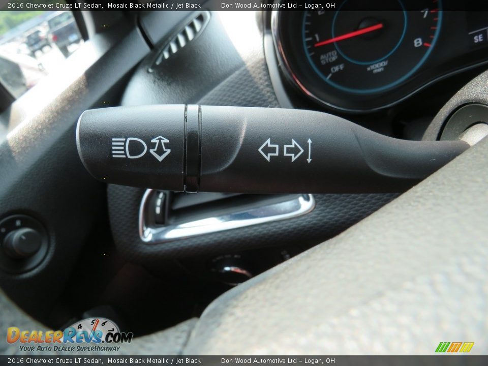 2016 Chevrolet Cruze LT Sedan Mosaic Black Metallic / Jet Black Photo #19