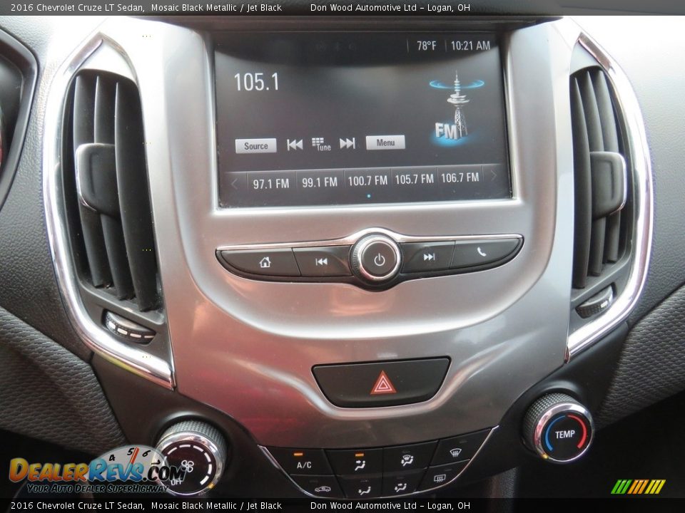 2016 Chevrolet Cruze LT Sedan Mosaic Black Metallic / Jet Black Photo #23