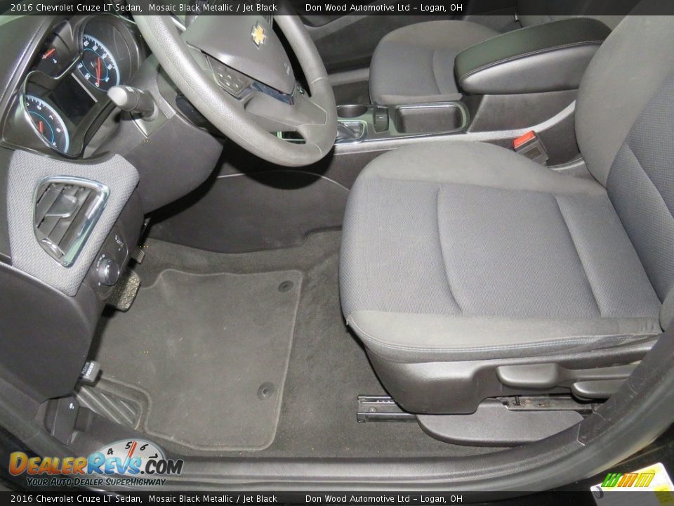 2016 Chevrolet Cruze LT Sedan Mosaic Black Metallic / Jet Black Photo #27