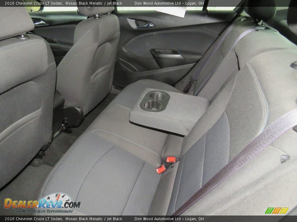 2016 Chevrolet Cruze LT Sedan Mosaic Black Metallic / Jet Black Photo #31