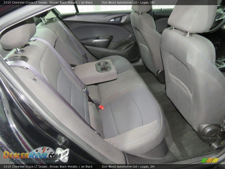 2016 Chevrolet Cruze LT Sedan Mosaic Black Metallic / Jet Black Photo #34
