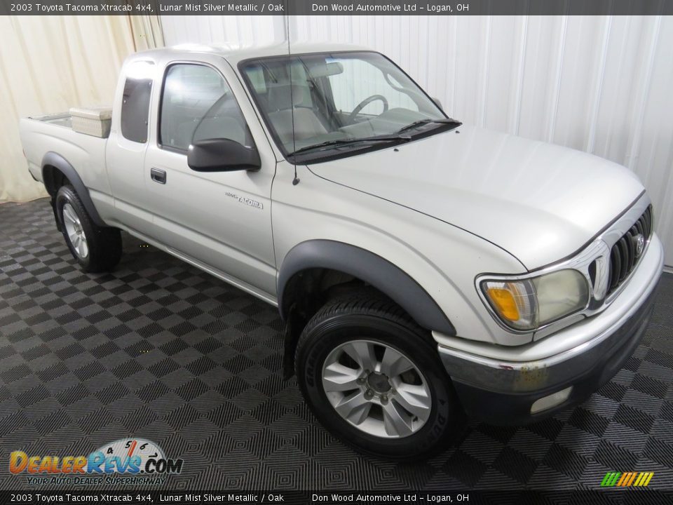 2003 Toyota Tacoma Xtracab 4x4 Lunar Mist Silver Metallic / Oak Photo #3