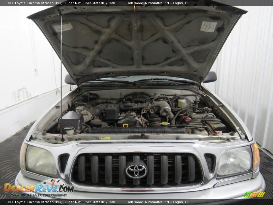 2003 Toyota Tacoma Xtracab 4x4 Lunar Mist Silver Metallic / Oak Photo #5