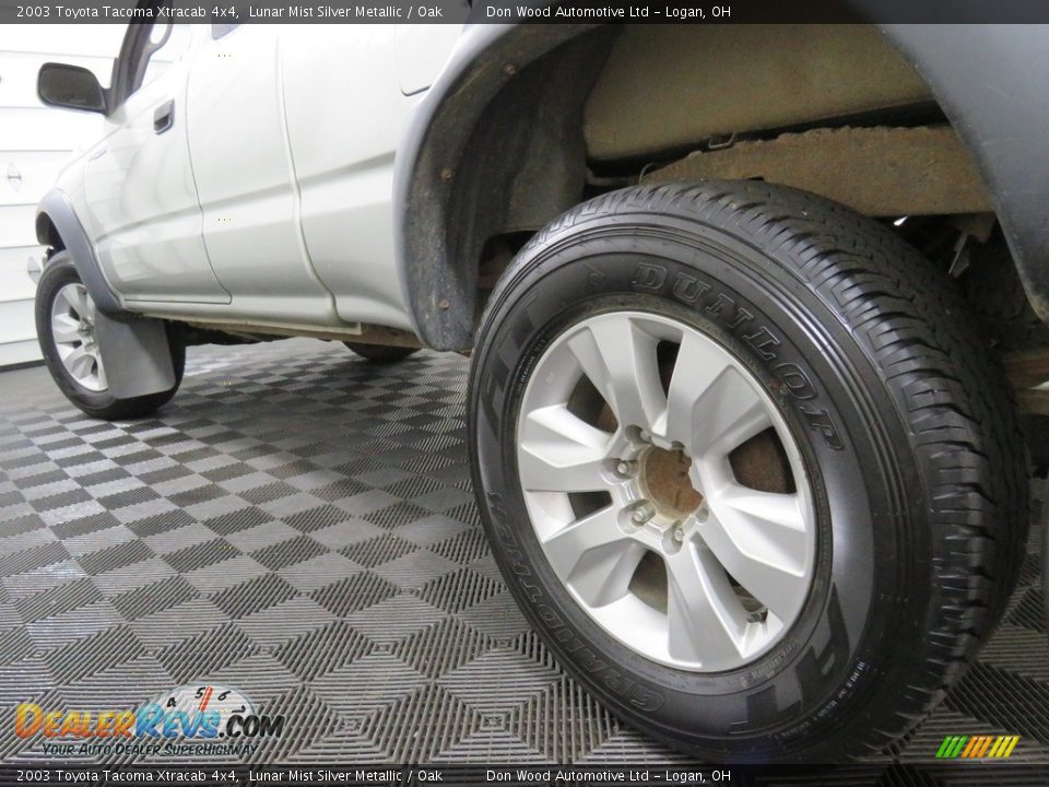2003 Toyota Tacoma Xtracab 4x4 Lunar Mist Silver Metallic / Oak Photo #9