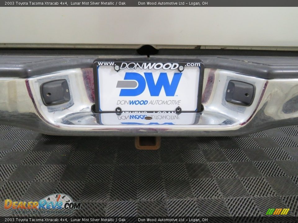 2003 Toyota Tacoma Xtracab 4x4 Lunar Mist Silver Metallic / Oak Photo #12