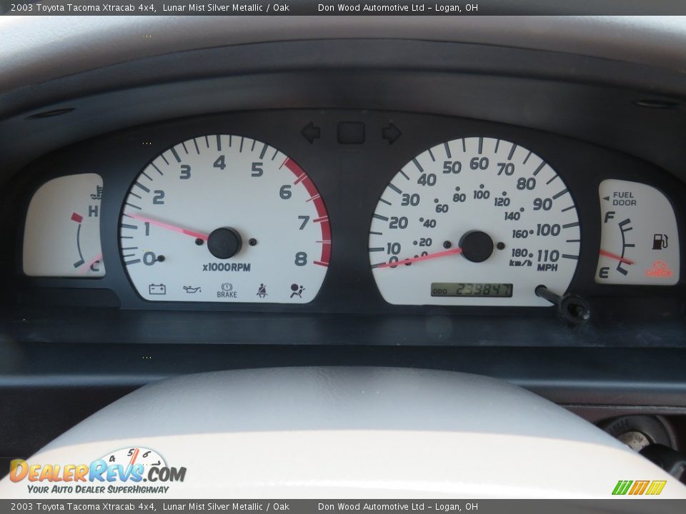 2003 Toyota Tacoma Xtracab 4x4 Lunar Mist Silver Metallic / Oak Photo #15