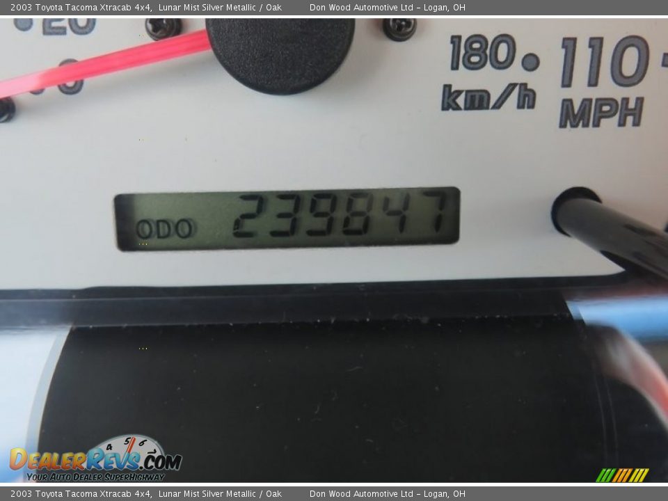 2003 Toyota Tacoma Xtracab 4x4 Lunar Mist Silver Metallic / Oak Photo #16