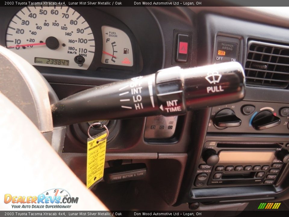 2003 Toyota Tacoma Xtracab 4x4 Lunar Mist Silver Metallic / Oak Photo #18