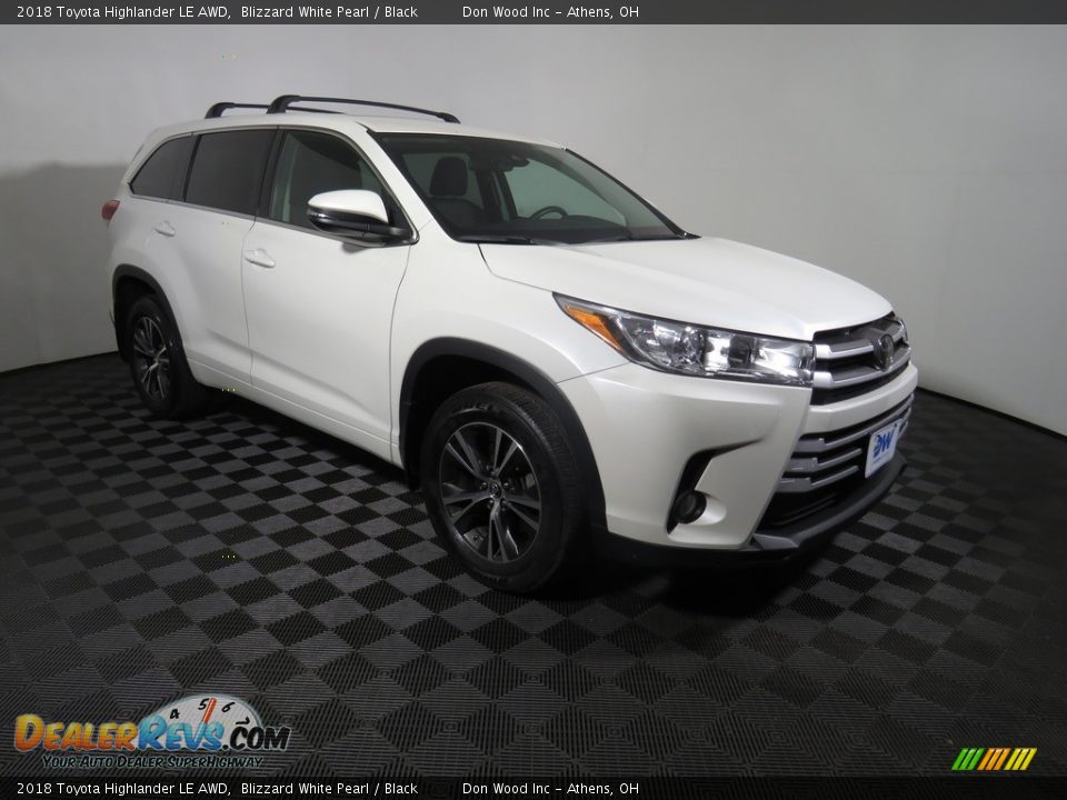2018 Toyota Highlander LE AWD Blizzard White Pearl / Black Photo #2