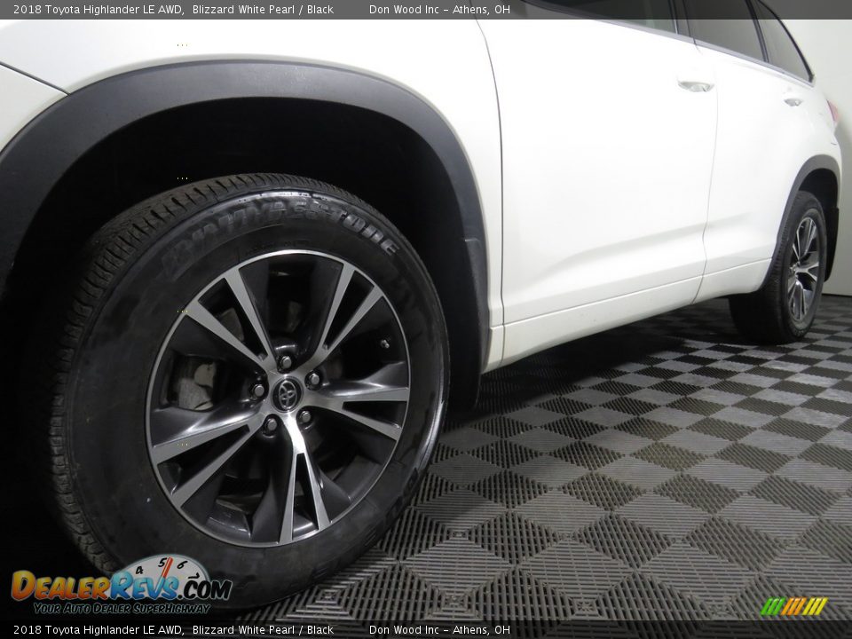 2018 Toyota Highlander LE AWD Blizzard White Pearl / Black Photo #8
