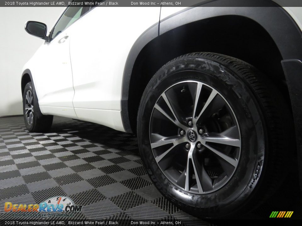 2018 Toyota Highlander LE AWD Blizzard White Pearl / Black Photo #10
