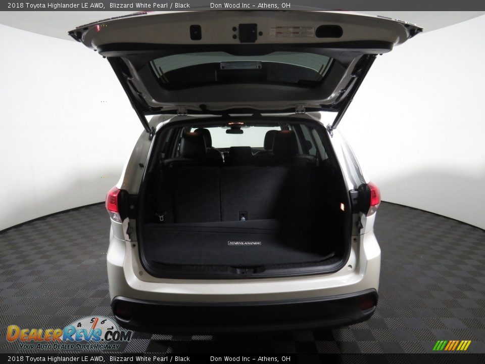 2018 Toyota Highlander LE AWD Blizzard White Pearl / Black Photo #12