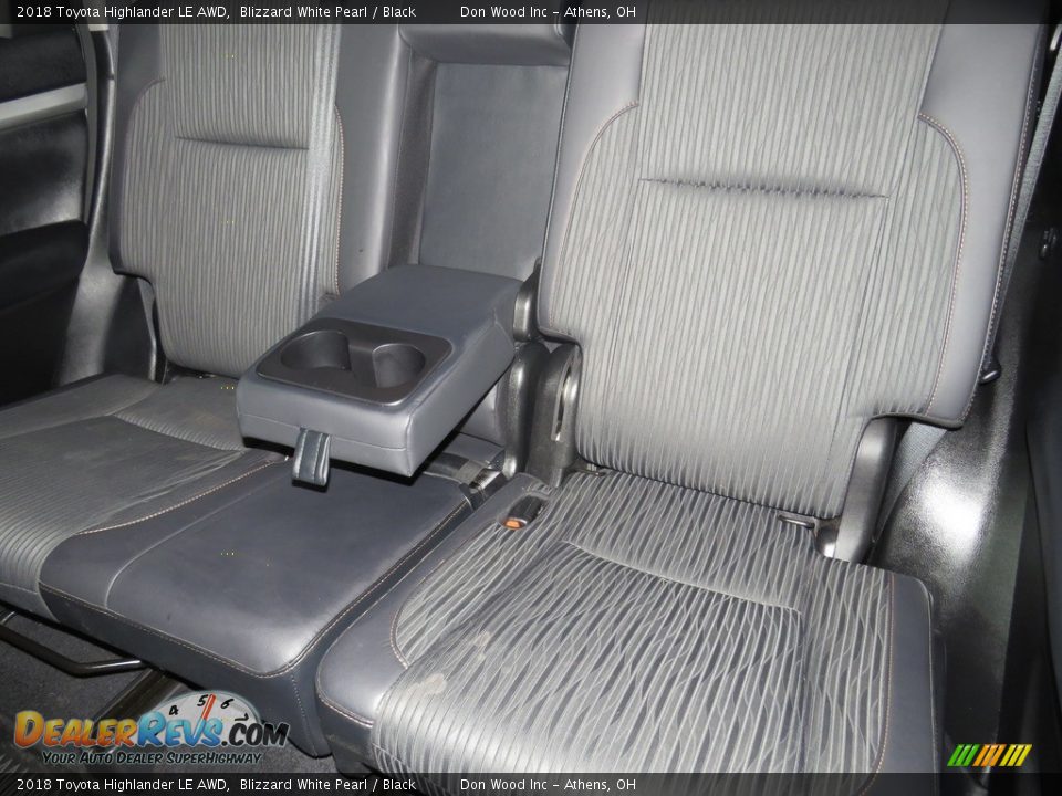 2018 Toyota Highlander LE AWD Blizzard White Pearl / Black Photo #24