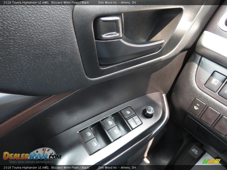 2018 Toyota Highlander LE AWD Blizzard White Pearl / Black Photo #35