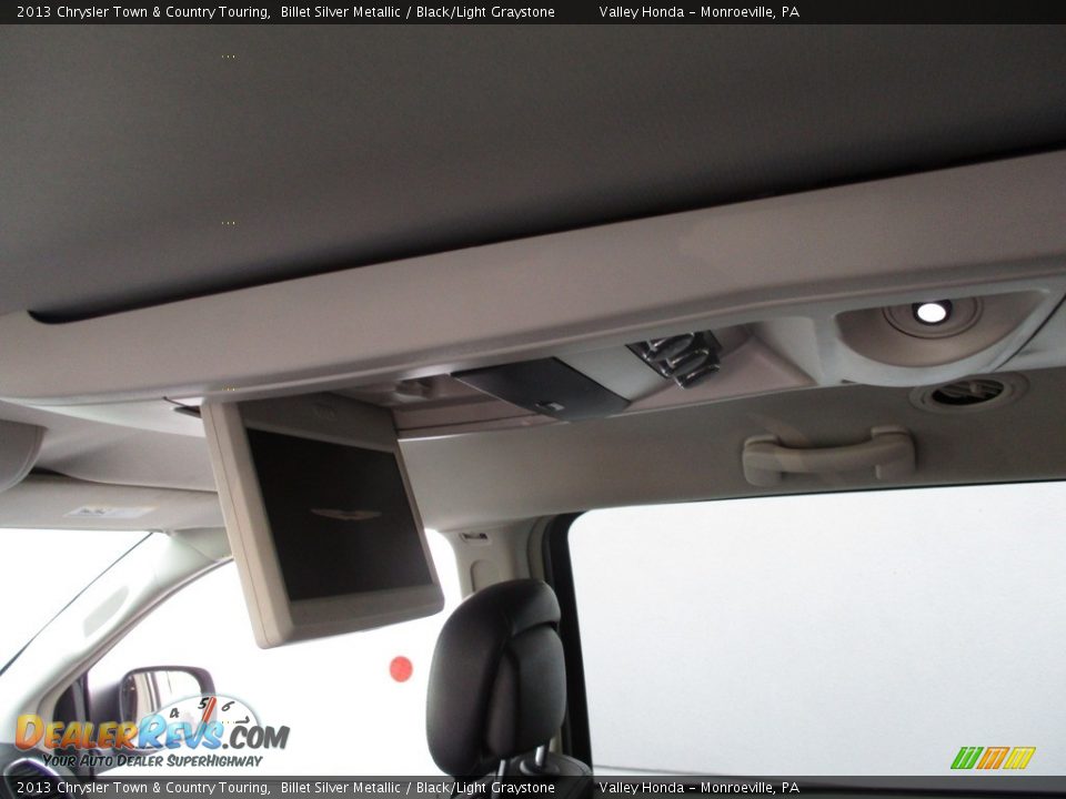 2013 Chrysler Town & Country Touring Billet Silver Metallic / Black/Light Graystone Photo #12