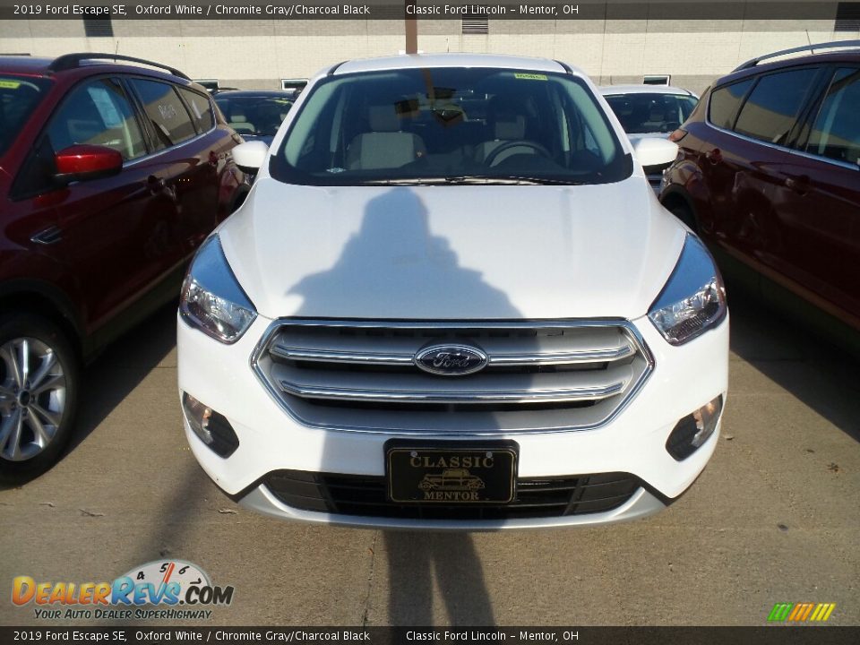 2019 Ford Escape SE Oxford White / Chromite Gray/Charcoal Black Photo #2