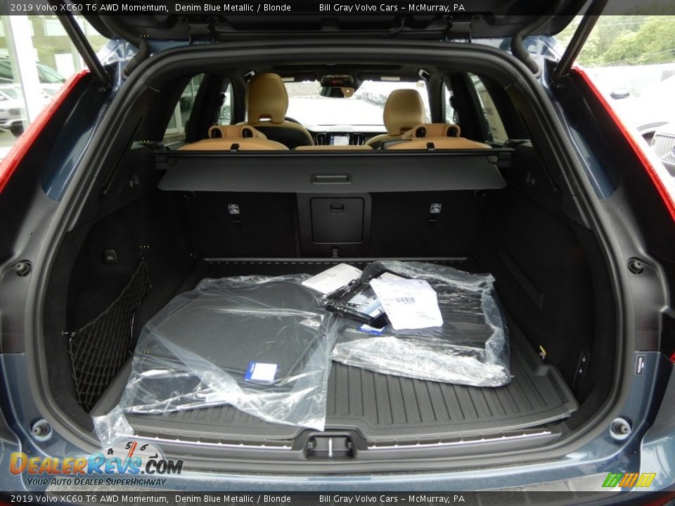 2019 Volvo XC60 T6 AWD Momentum Denim Blue Metallic / Blonde Photo #3