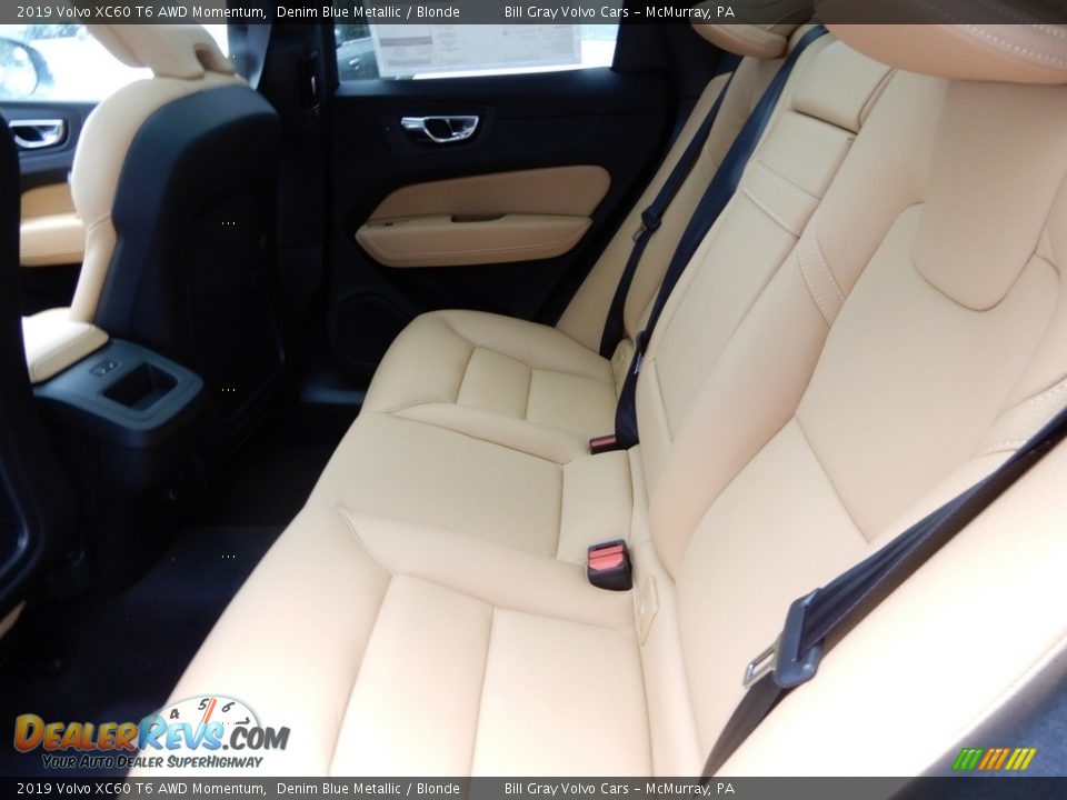 Rear Seat of 2019 Volvo XC60 T6 AWD Momentum Photo #8