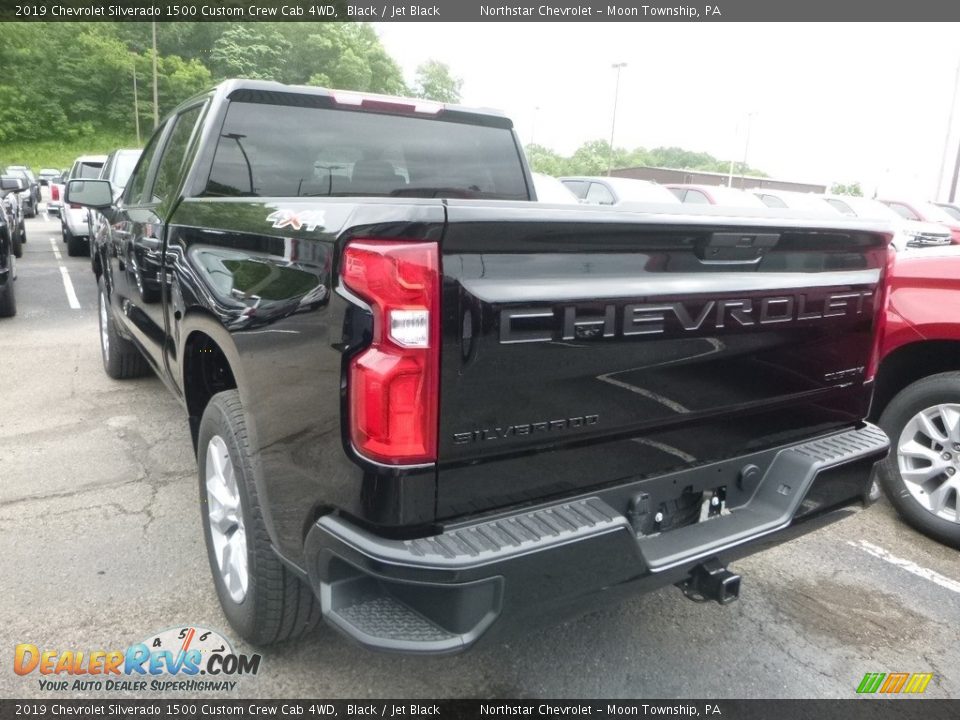 2019 Chevrolet Silverado 1500 Custom Crew Cab 4WD Black / Jet Black Photo #3