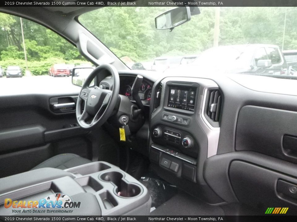 2019 Chevrolet Silverado 1500 Custom Crew Cab 4WD Black / Jet Black Photo #11