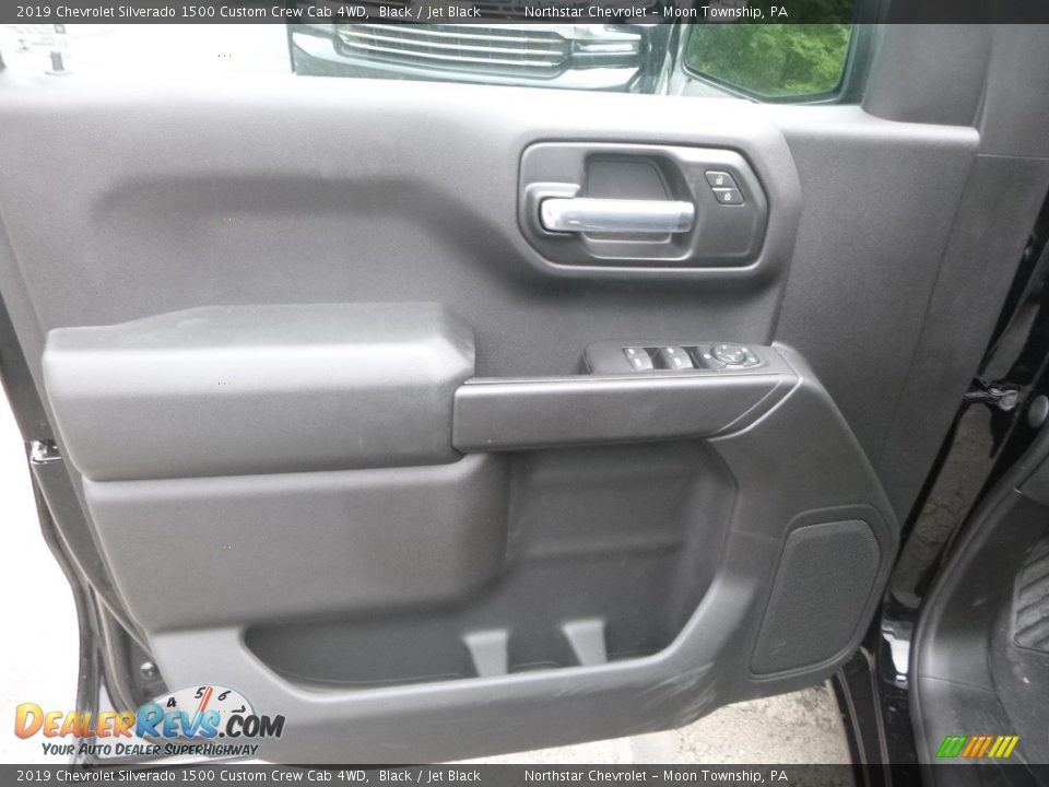2019 Chevrolet Silverado 1500 Custom Crew Cab 4WD Black / Jet Black Photo #15