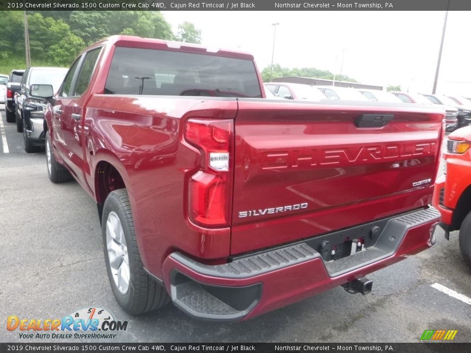 2019 Chevrolet Silverado 1500 Custom Crew Cab 4WD Cajun Red Tintcoat / Jet Black Photo #3