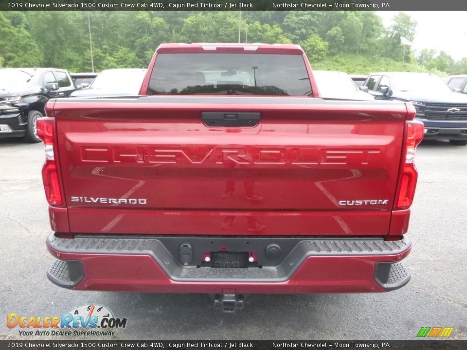 2019 Chevrolet Silverado 1500 Custom Crew Cab 4WD Cajun Red Tintcoat / Jet Black Photo #4