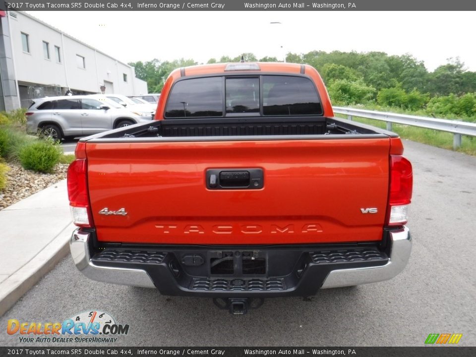 2017 Toyota Tacoma SR5 Double Cab 4x4 Inferno Orange / Cement Gray Photo #9