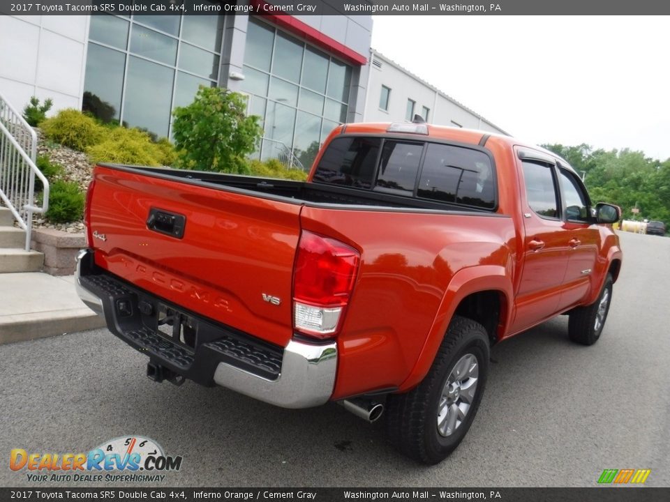 2017 Toyota Tacoma SR5 Double Cab 4x4 Inferno Orange / Cement Gray Photo #10