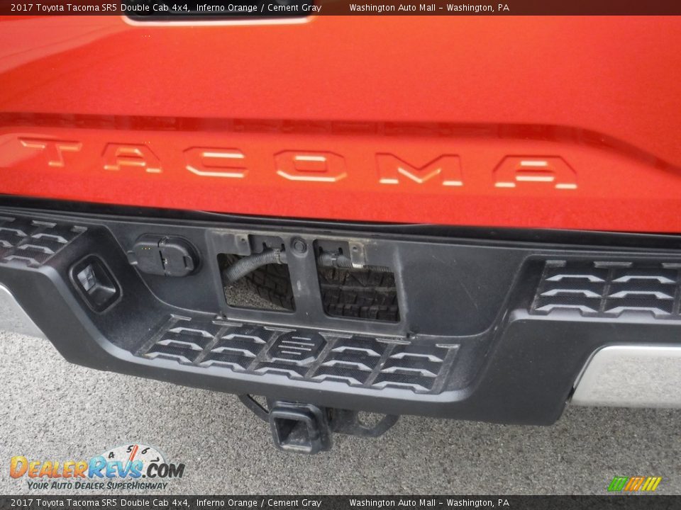 2017 Toyota Tacoma SR5 Double Cab 4x4 Inferno Orange / Cement Gray Photo #11