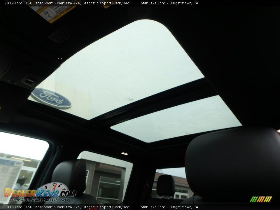 Sunroof of 2019 Ford F150 Lariat Sport SuperCrew 4x4 Photo #14